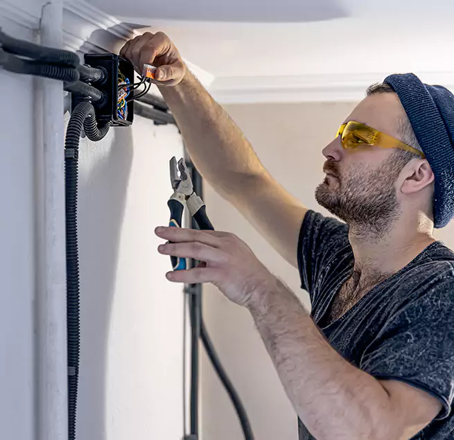 Why Coral Springs, FL Homeowners Choose Coral Springs Air Duct Cleaning for HVAC UV Light Installation?